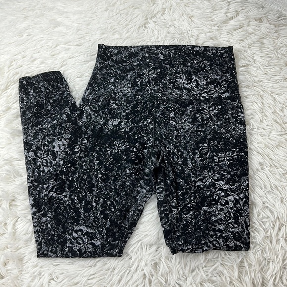 Lululemon Align High-Rise Pant 25" Blossom Overlay Starlight Multi - Picture 1 of 5